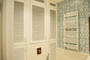 bathroom4-1.JPG